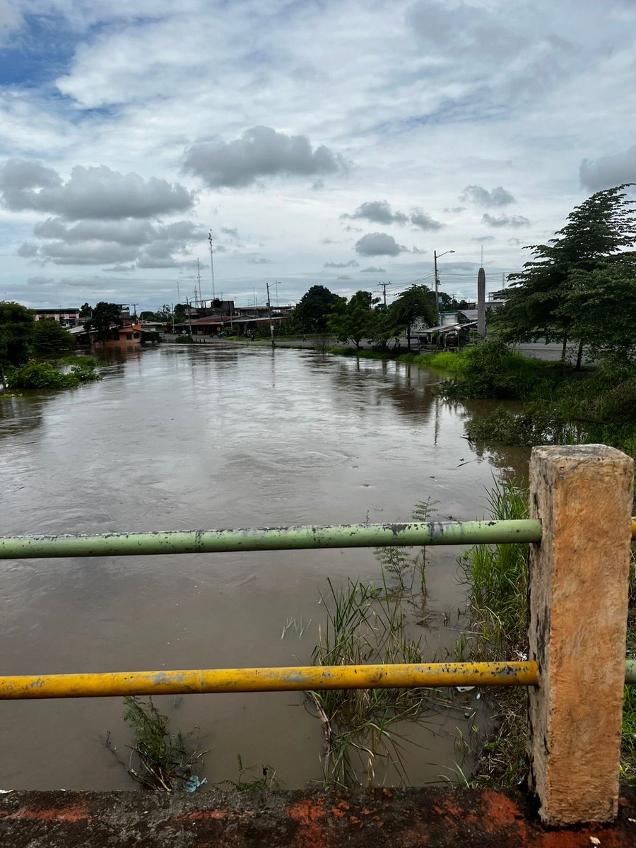 Inundación en Milagro: COE activo y escuelas evaluadas como refugios tras desborde del río