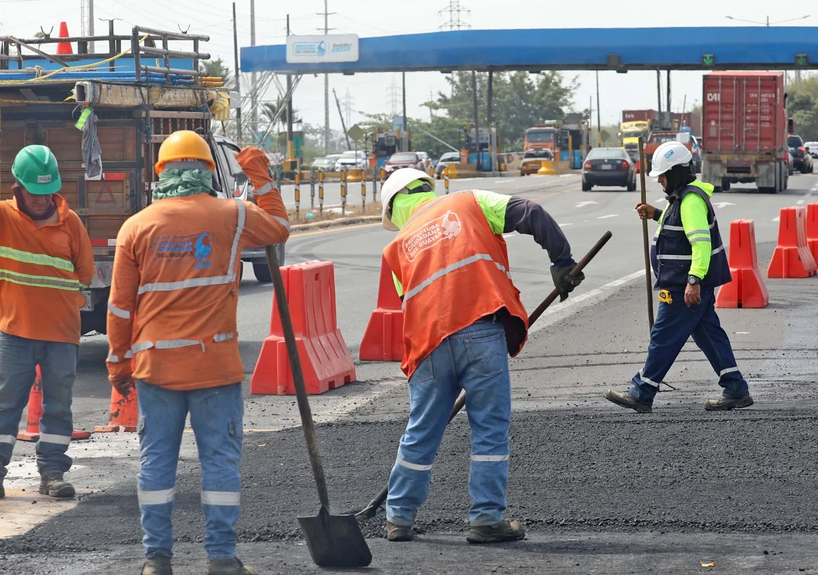 Prefectura del Guayas extiende cabinas en peaje de Milagro para agilizar el tránsito