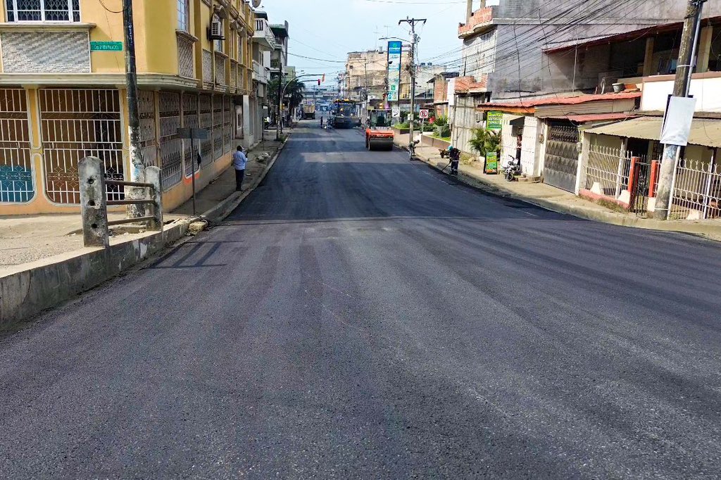Municipio de Milagro concluye reasfaltado del puente para agilizar tránsito